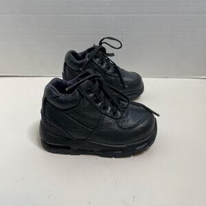 Nike Air Max Goadome ACG Boots Boys Size 5C Toddlers Winter Waterproof